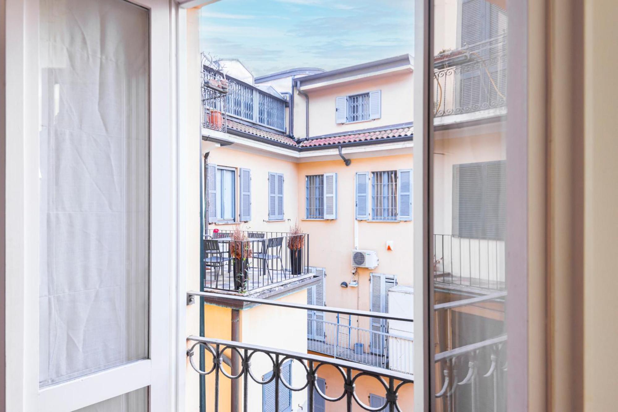 Amazing Flat Near Duomo & Colonne Di San Lorenzo By Easylife Milánó Kültér fotó